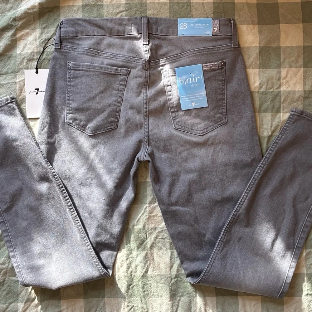 NWT 7 For All Mankind 7FAMK b (air) The Ankle Skinny Jeans Stretch Light Gray 28 - Picture 7 of 11